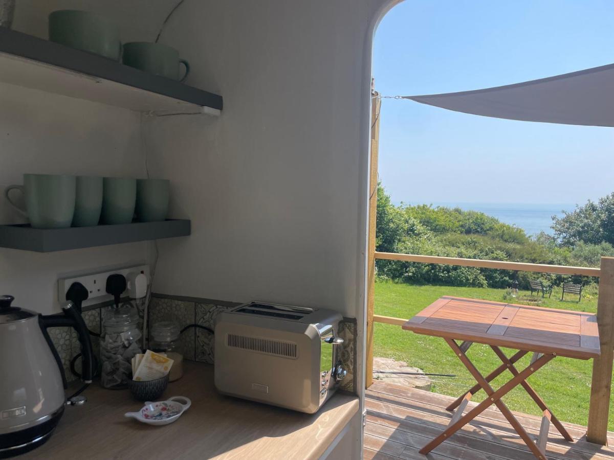 Puckaster Cove Garden Yurt Hotel Niton Exterior photo